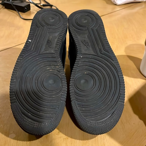 Black Air Force 1 supreme - Picture 3 of 3